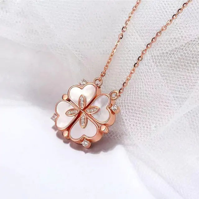 Clover Pendant Necklace ( U 1503880 Private Listing)